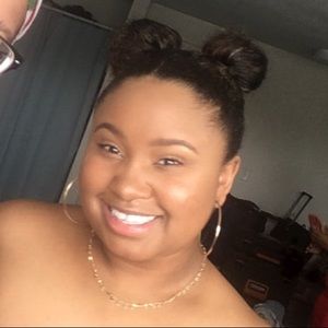 Meet your Posher, Jasmine